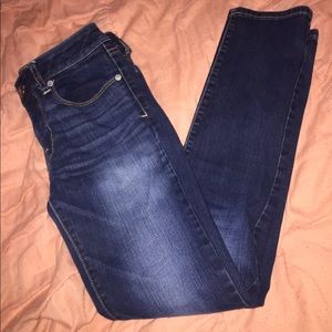 AMERICAN EAGLE SKINNY JEAN